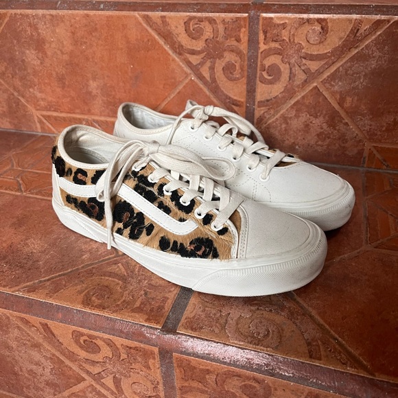 Leopard Vans - Picture 4 of 6